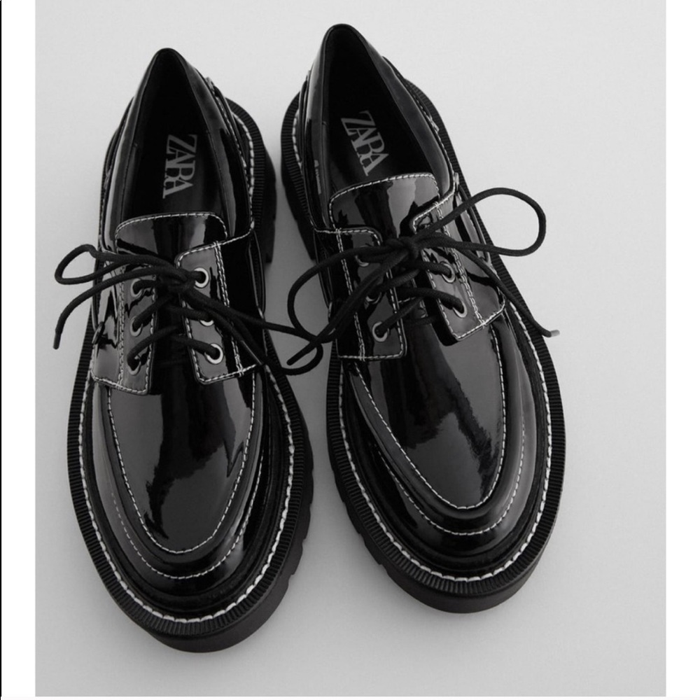 ✨SALE✨Zara low heel top stitch boat shoes✨SALE✨